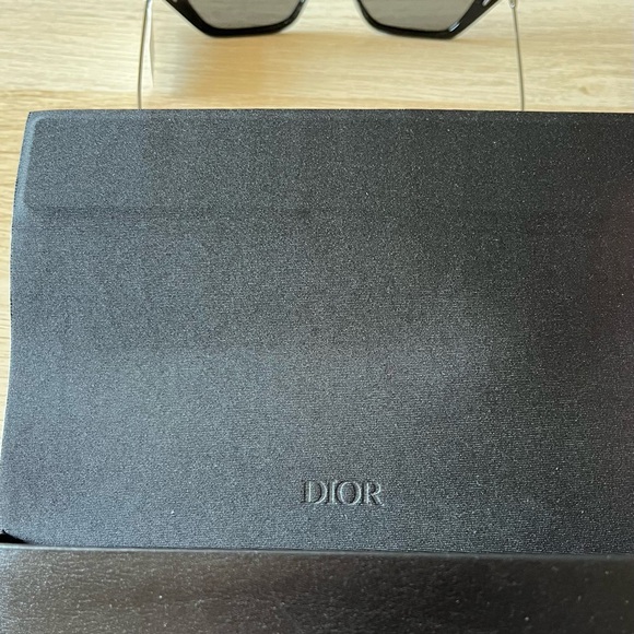 DIOR SUNGLASSES : MISS DIOR S1UC_12B0 - Picture 10 of 13